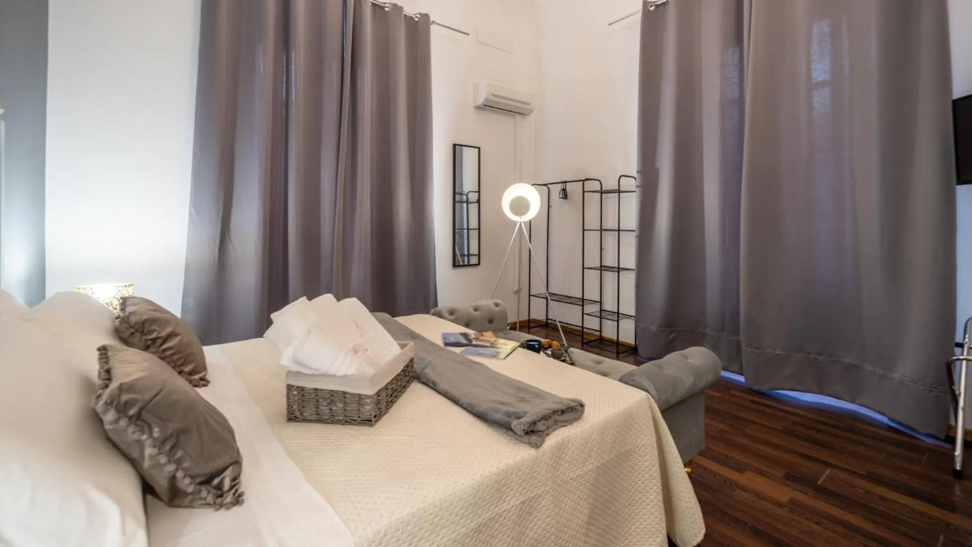 Penzion Le Suite Di Alba Palermo