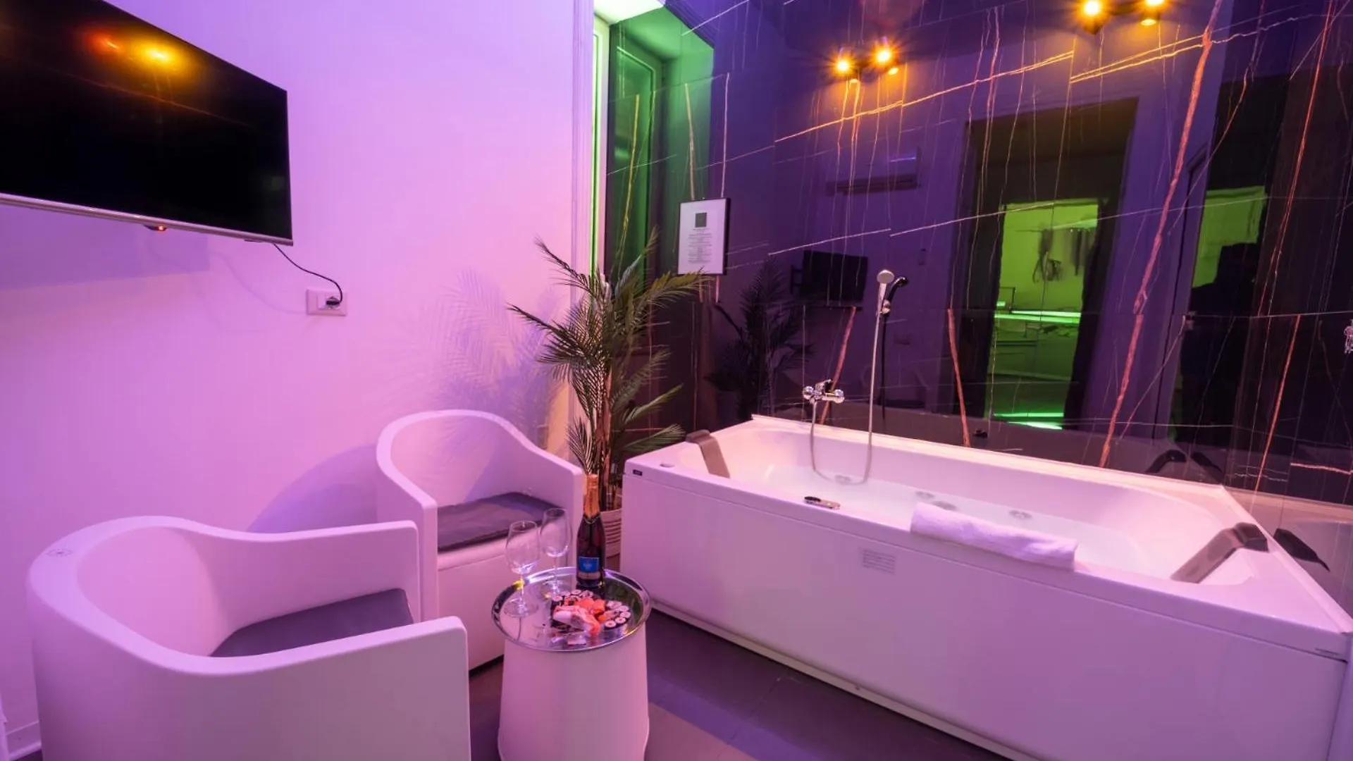 Le Suite Di Alba location